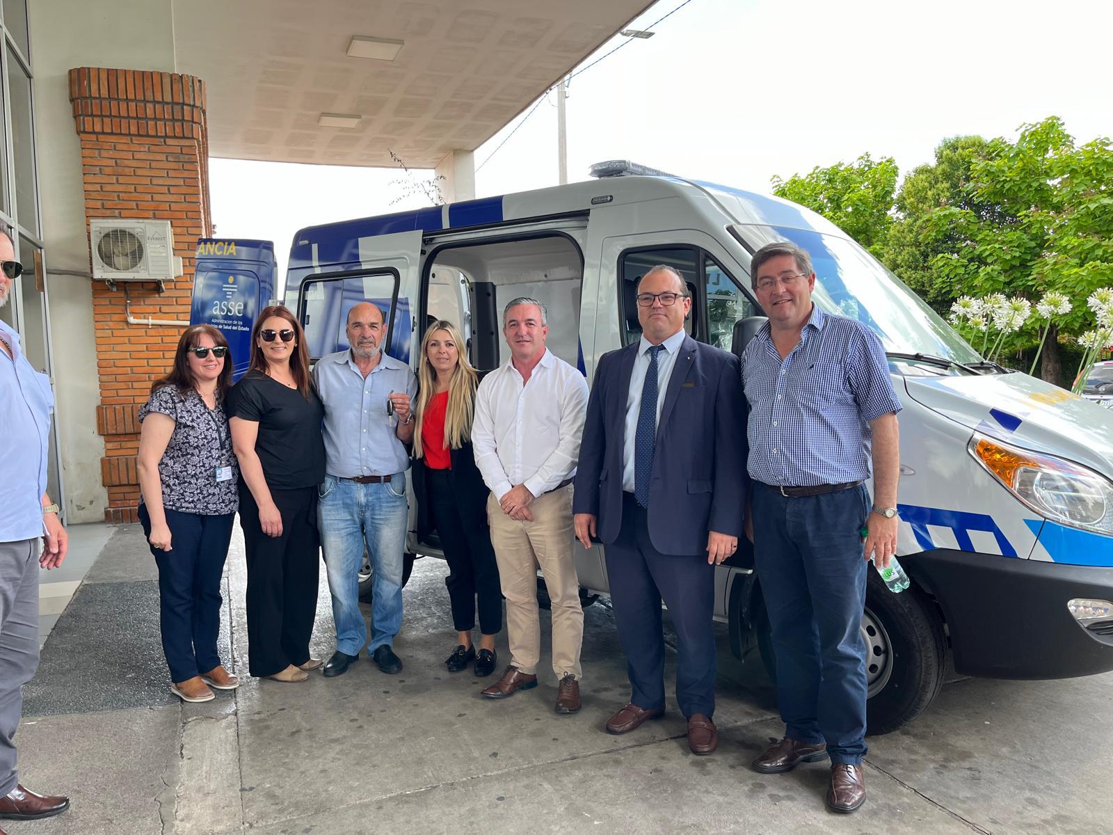 Entrega de Ambulancia 0km para traslados