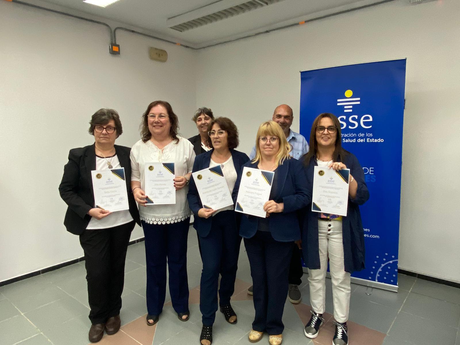 Reconocimiento a los funcionarios con más de 30 años de labor