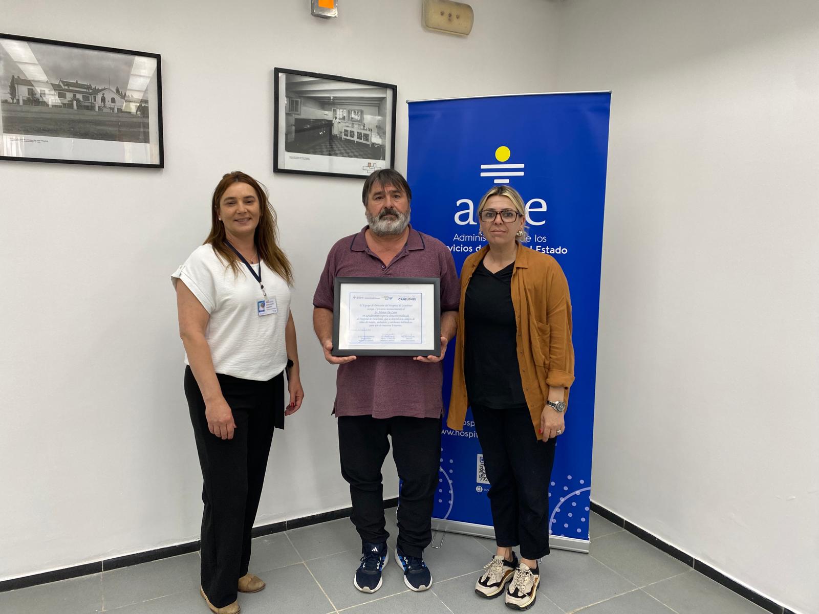 Reconocimiento y agradecimiento al Sr. Néstor De León