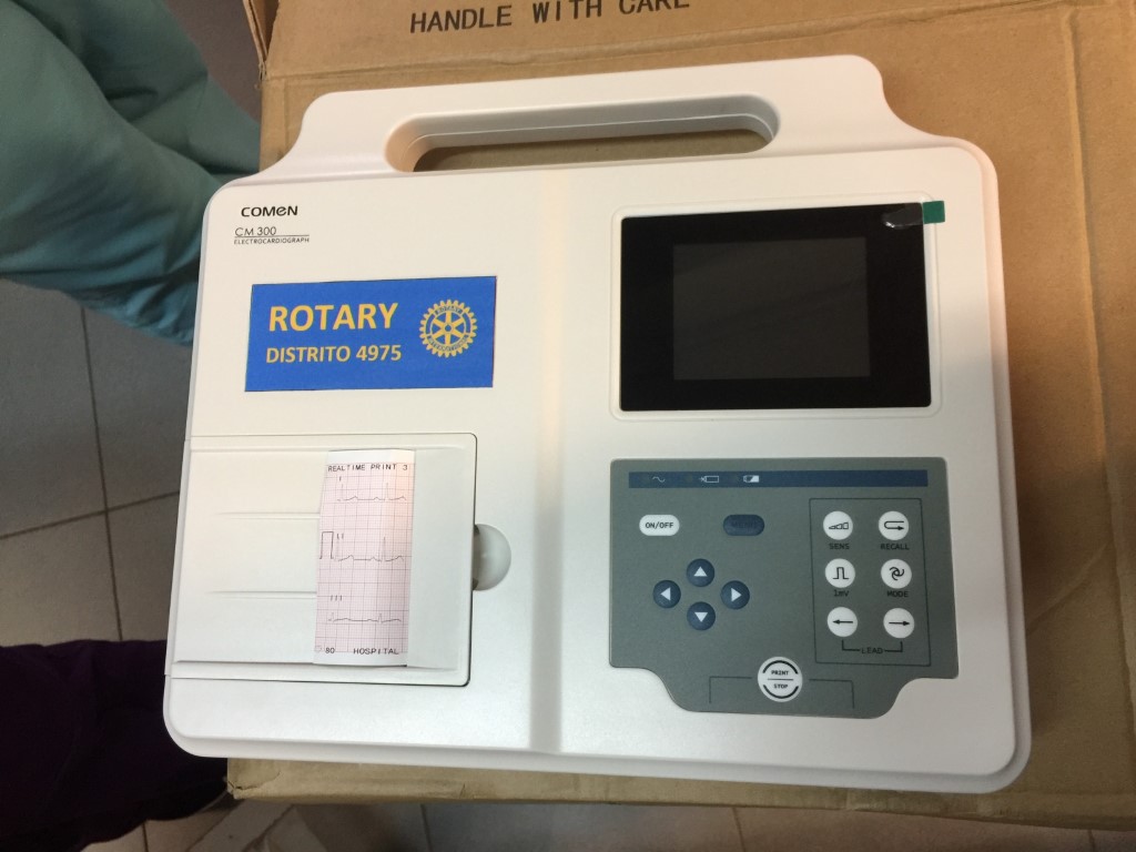 DonaciÃ³n recibida por parte del Rotary Club Distrito 4975